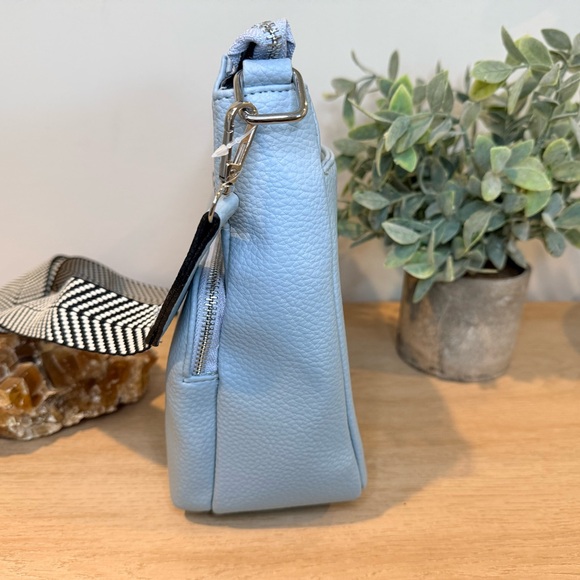 London Fog Janice Denim Blue Multi Pocket Crossbody NWT 100th Anniv - Picture 3 of 9